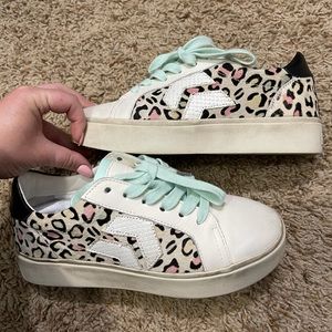 *RARE* Dolce Vita platform sneakers
